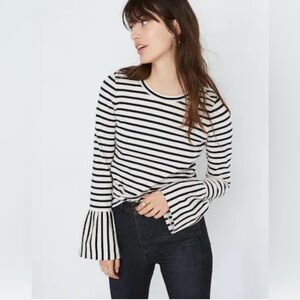 Madewell Stripe-Play Ruffle-Cuff Top in black & cream size small.